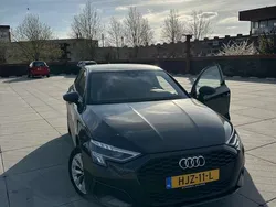 Grijs Gebruikt 2022 Audi A3 Hatchback | € 24.750 (Super prijs)