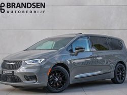 Grijs Gebruikt 2022 Chrysler Pacifica Limited SUV | € 65.900