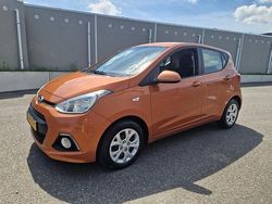 Oranje Gebruikt 2014 Hyundai i10 Comfort Hatchback | € 6.950 (Iets duurder)