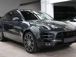 Grijs (metallic) Gebruikt 2017 Porsche Macan Turbo Performance Package SUV | € 49.900