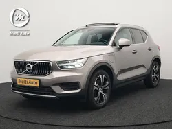 Grijs Gebruikt 2022 Volvo XC40 Inscription SUV | € 33.440 (Eerlijke prijs)