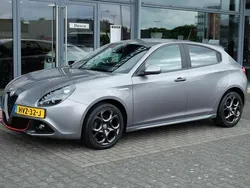 Grijs Gebruikt 2016 Alfa Romeo Giulietta Super Hatchback | € 13.950 (Eerlijke prijs)