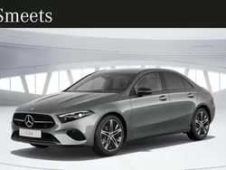 , metallic lak Nieuw 2024 Mercedes A180 Luxury Sedan | € 43.950 (Eerlijke prijs)