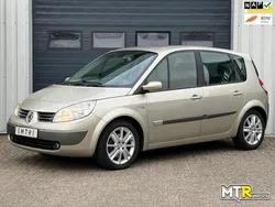 Beige Gebruikt 2006 Renault Scénic II Luxe MPV | € 1.950 (Eerlijke prijs)