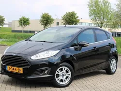 Zwart Gebruikt 2015 Ford Fiesta Style Hatchback | € 7.950 (Eerlijke prijs)