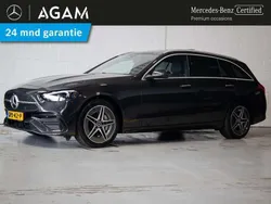 Grijs, metallic lak Gebruikt 2024 Mercedes C300e AMG line Stationwagen | € 54.950 (Eerlijke prijs)