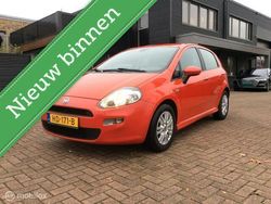 Rood Gebruikt 2015 Fiat Punto Evo Lounge Hatchback | € 5.750 (Iets duurder)