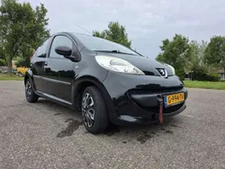 Zwart Gebruikt 2009 Peugeot 107 Hatchback | € 3.000 (Eerlijke prijs)