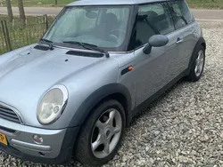 Grijs Gebruikt 2002 Mini Cooper Hatchback | € 900