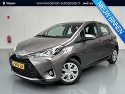 Bruin Gebruikt 2017 Toyota Yaris Design Hatchback | € 15.950 (Eerlijke prijs)