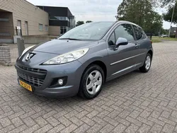 Grijs, metallic lak Gebruikt 2011 Peugeot 207 Active Hatchback | € 3.945 (Eerlijke prijs)