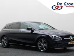 Blauw Gebruikt 2018 Mercedes CLA180 Shooting Brake Business Stationwagen | € 15.950 (Super prijs)