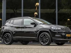 Zwart Gebruikt 2023 Jeep Compass SUV | € 25.950 (Eerlijke prijs)