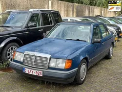 Overige Gebruikt 1985 Mercedes E230 Sedan | € 4.250