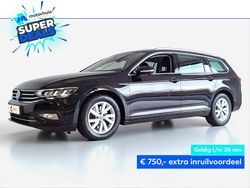 Zwart Gebruikt 2020 VW Passat Comfortline Stationwagen | € 22.940 (Eerlijke prijs)