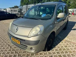Grijs Gebruikt 2009 Renault Kangoo Expression MPV | € 1.850 (Duur)