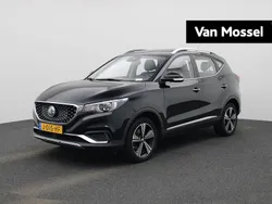 Zwart Gebruikt 2020 MG ZS Luxury Sedan | € 13.845 (Goede deal)