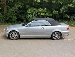 Grijs Gebruikt 2001 BMW 325 Cabriolet Executive Cabriolet | € 10.500 (Goede deal)