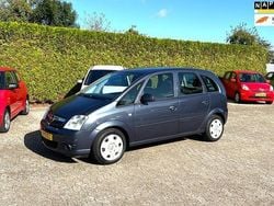 Grijs Gebruikt 2006 Opel Meriva MPV | € 1.750 (Eerlijke prijs)