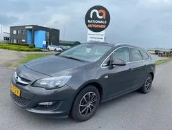 Grijs Gebruikt 2015 Opel Astra Business Stationwagen | € 2.650