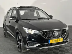 Zwart Gebruikt 2020 MG ZS Luxury Sedan | € 14.990 (Eerlijke prijs)