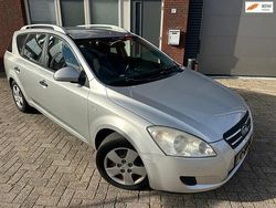 Grijs Gebruikt 2009 Kia Ceed Stationwagen | € 1.999 (Super prijs)