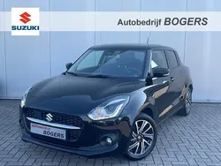 Zwart Gebruikt 2025 Suzuki Swift Style Hatchback | € 20.840 (Eerlijke prijs)