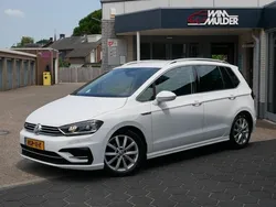 Wit Gebruikt 2017 VW Golf Sportsvan Highline MPV | € 17.950 (Eerlijke prijs)