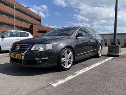 Bruin Gebruikt 2007 VW Passat Highline Stationwagen | € 2.750 (Iets duurder)