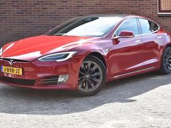 Rood Gebruikt 2020 Tesla Model S Hatchback | € 31.949 (Super prijs)