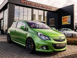 Groen Gebruikt 2012 Opel Corsa Edition Hatchback | € 14.250