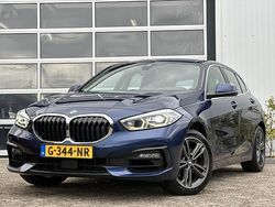 Blauw Gebruikt 2019 BMW 118 Executive Hatchback | € 15.450 (Eerlijke prijs)