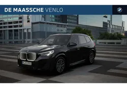 Saphirschwarz Nieuw 2025 BMW iX1 M Sport SUV | € 55.504 (Super prijs)
