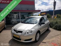 Grijs Gebruikt 2009 Toyota Auris Sol Hatchback | € 5.395 (Eerlijke prijs)