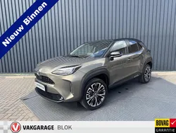 Bruin Gebruikt 2022 Toyota Yaris Cross Executive SUV | € 28.450 (Eerlijke prijs)
