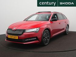 Rood Gebruikt 2023 Skoda Superb Business Line Stationwagen | € 32.900