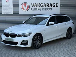 Wit Gebruikt 2022 BMW 320e Stationwagen | € 28.950 (Super prijs)