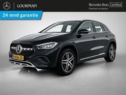 Nachtzwart Gebruikt 2020 Mercedes GLA200 Luxury SUV | € 32.945 (Goede deal)