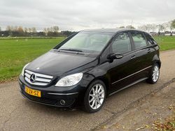 Zwart Gebruikt 2007 Mercedes B200 MPV | € 2.950 (Eerlijke prijs)