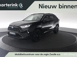 Zwart, metallic lak Gebruikt 2021 Toyota RAV4 Edition SUV | € 39.950 (Eerlijke prijs)