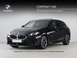 Zwart, metallic lak Gebruikt 2025 BMW 120 Comfort Edition Hatchback | € 43.900 (Goede deal)