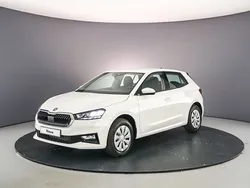 Candy white Nieuw 2025 Skoda Fabia Essence Hatchback | € 25.960 (Eerlijke prijs)