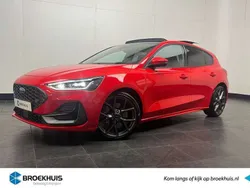 Rood Gebruikt 2023 Ford Focus Performance Edition Hatchback | € 49.900