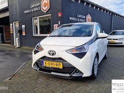 Wit Gebruikt 2021 Toyota Aygo Hatchback | € 11.995 (Iets duurder)