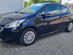 Blauw Gebruikt 2014 Peugeot 208 Active Hatchback | € 3.750 (Eerlijke prijs)