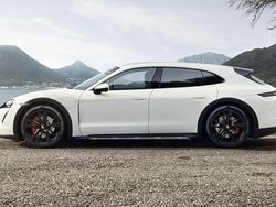 Wit Gebruikt 2022 Porsche Taycan Cross Turismo SUV | € 74.900 (Super prijs)