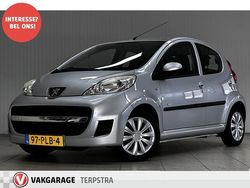 Grijs (metallic) Gebruikt 2011 Peugeot 107 Hatchback | € 2.375 (Eerlijke prijs)