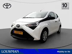 Wit Gebruikt 2021 Toyota Aygo Hatchback | € 10.950 (Eerlijke prijs)