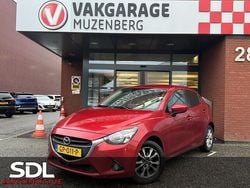 Rood Gebruikt 2015 Mazda 2 Hatchback | € 6.445 (Goede deal)