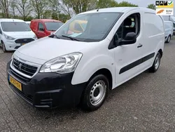 Wit Gebruikt 2018 Peugeot Partner Premium MPV | € 5.950 (Eerlijke prijs)